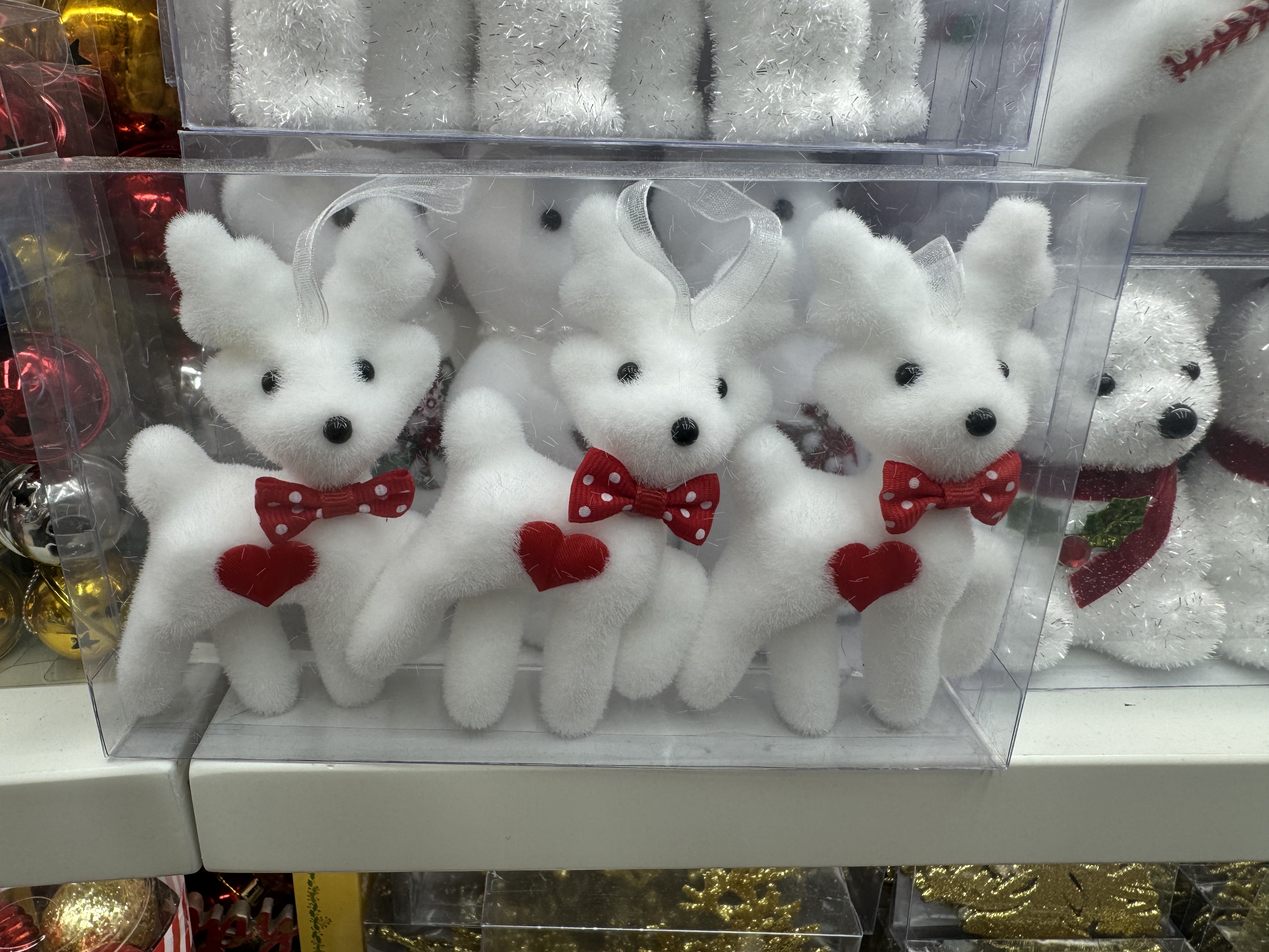 Christmas essentials: Christmas hats, joyous party decorations, Christmas accessories, seasonal gifts, sizes to choose from, Christmas atmosphere decoration details Picture