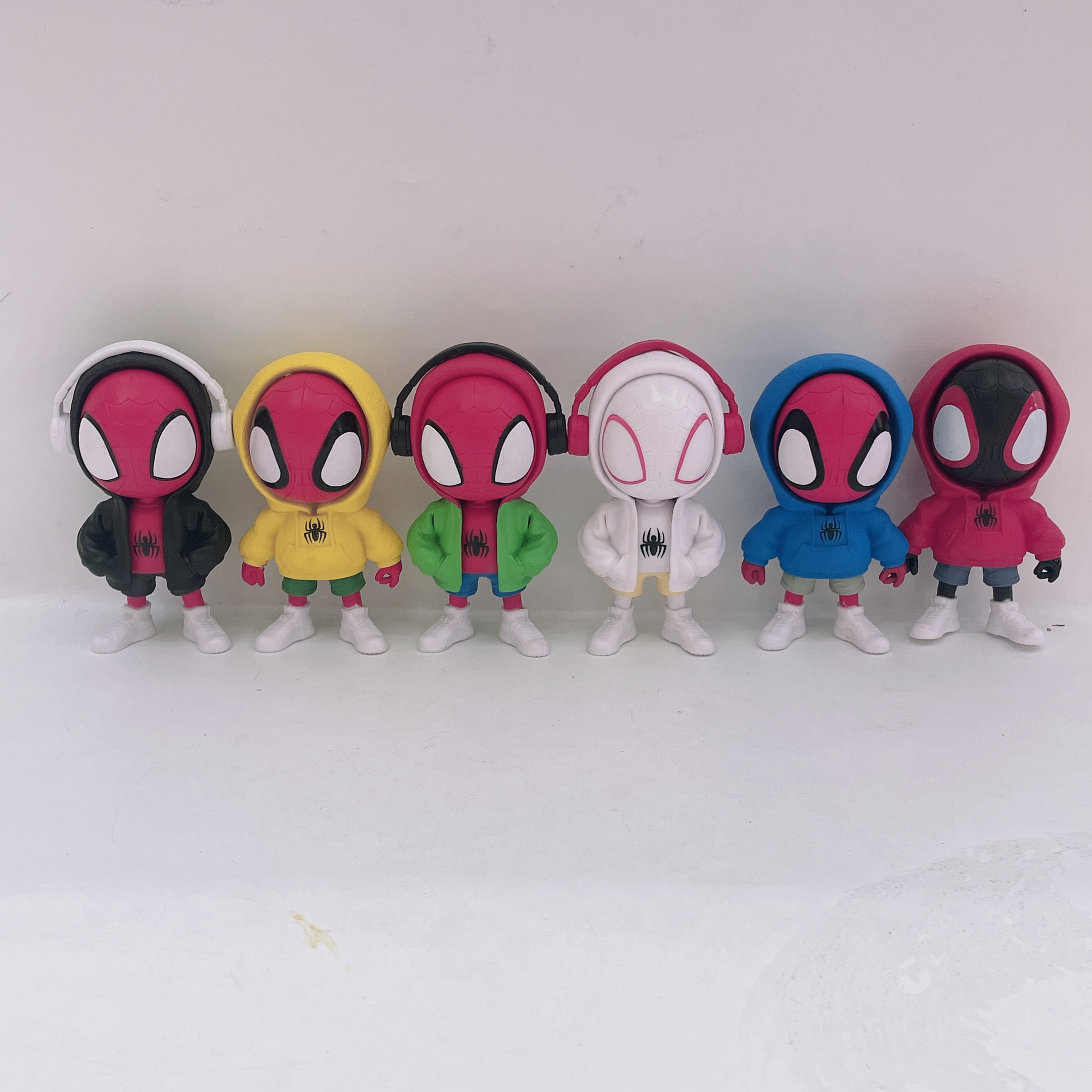 Wholesale Q-version Avengers anime figurines, Iron Spider-Man toys, Captain America figurines, desktop model ornaments