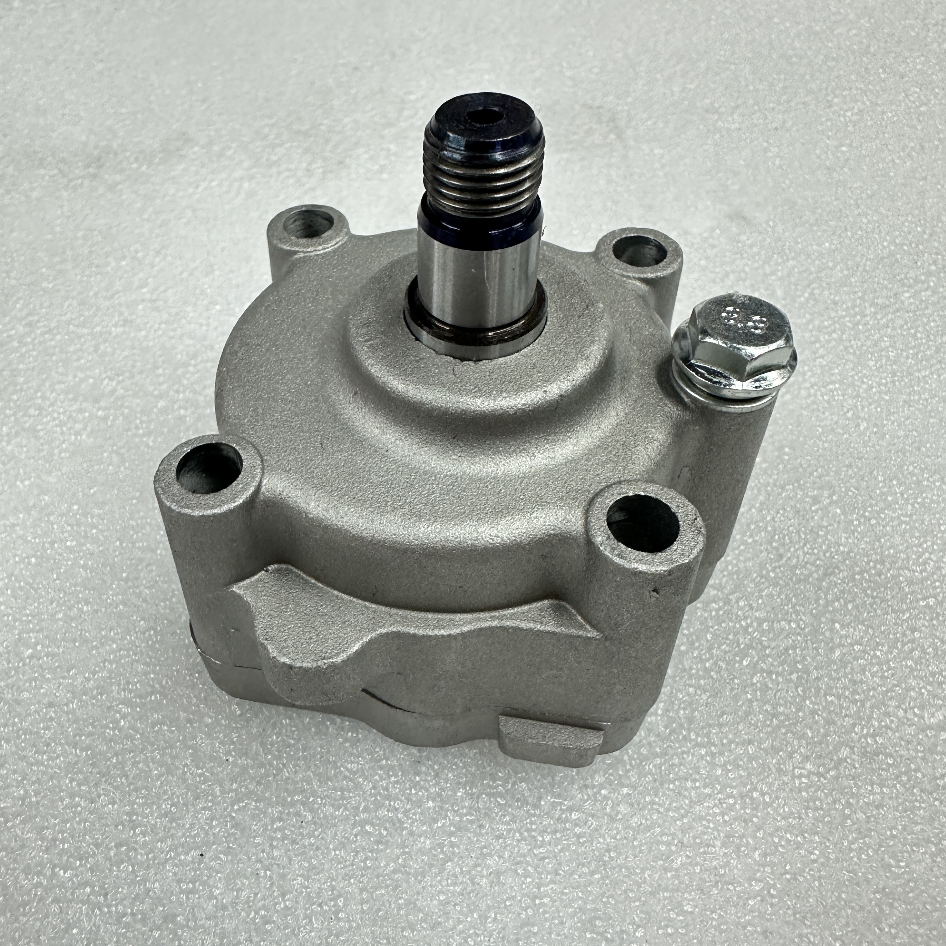 Small lawn mower accessories for KUBOTA engine oil pump 15471-35012-02 thumbnail