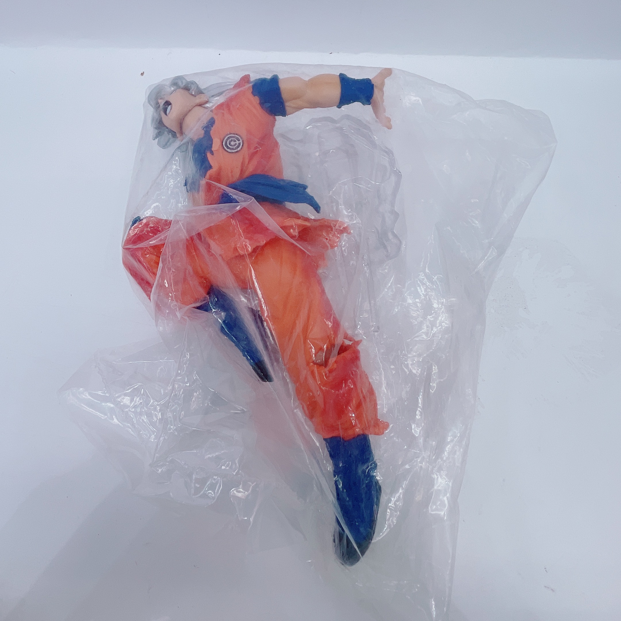 Wholesale of Dragon Ball Silver-haired Dragon Ball Goku anime desktop Cake Model ornaments Specification image
