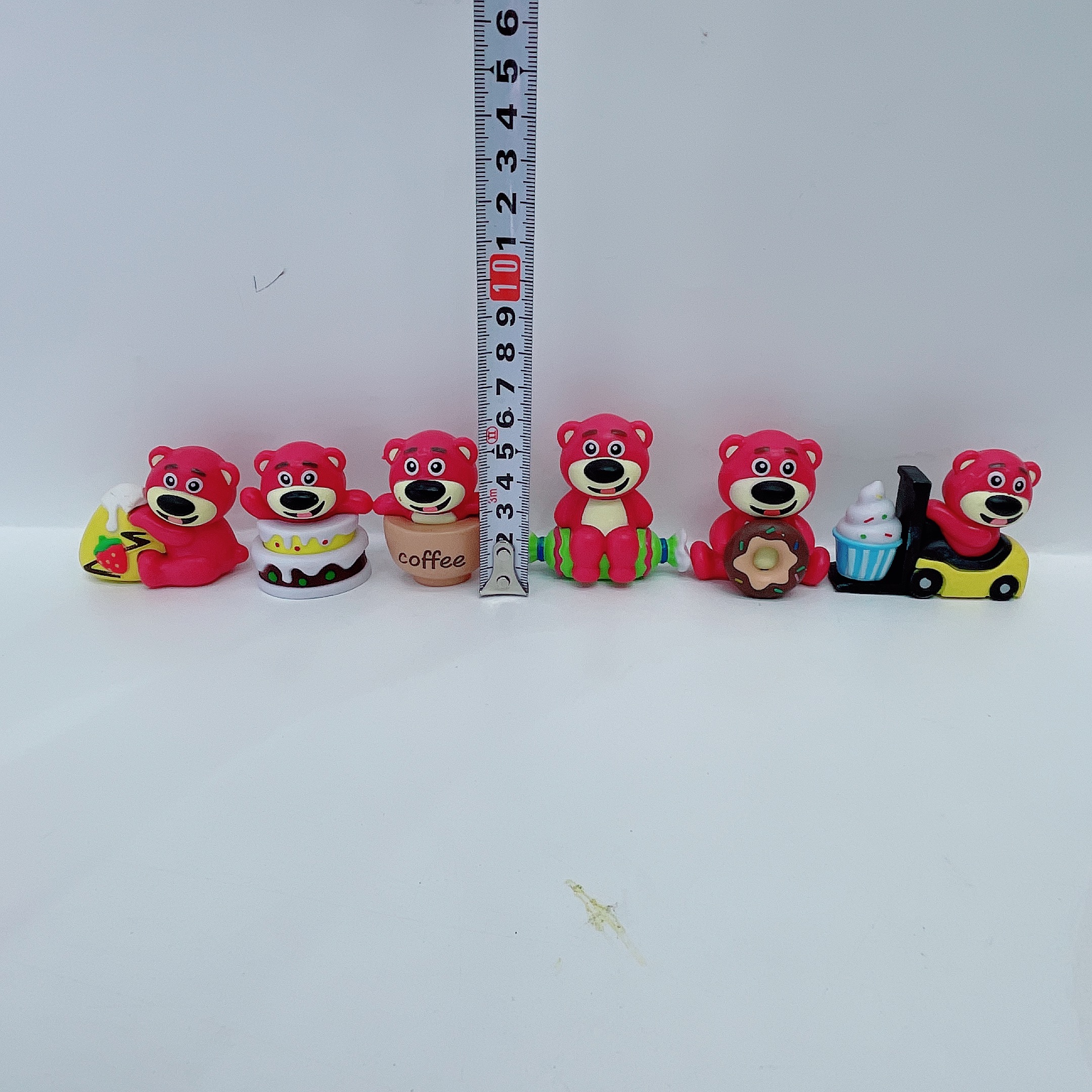 Wholesale of 6 kinds of cute strawberry Bear cartoon figurines, car cake ornaments, schoolbag pendants and gashapon pic 2