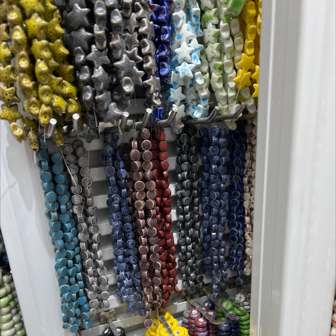 国潮厂家直销陶瓷珠子国风复古diy手链项链异形珠动物珠子
手工定制蜻蜓飞机详情4