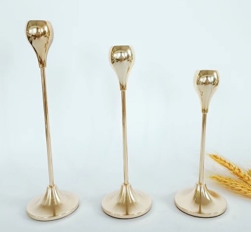 Cross-border European-style light luxury romantic wedding small candlestick ornaments, golden and black candlestick tables, candlelight dinner props detail image 5