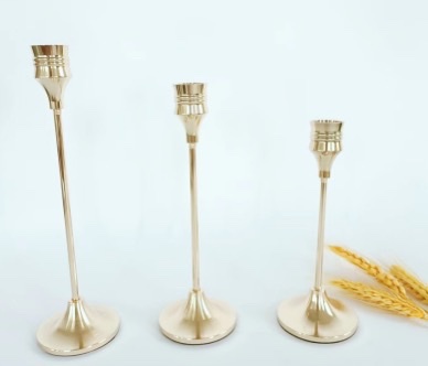 Cross-border European-style light luxury romantic wedding small candlestick ornaments, golden and black candlestick tables, candlelight dinner props detail image 11
