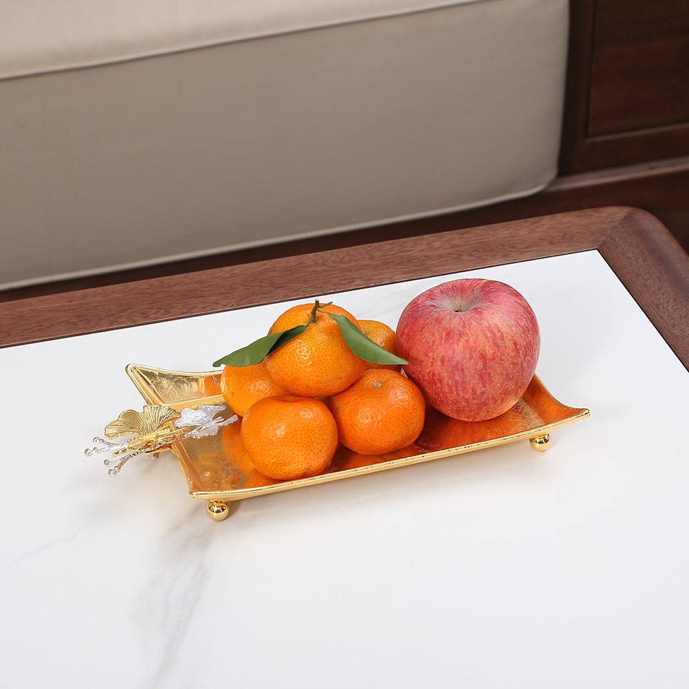 European-style iron towel square plate, home living room coffee table, hotel tray, handicrafts, ornaments, snacks, cake plates, fruit plates, fruit trays details Picture