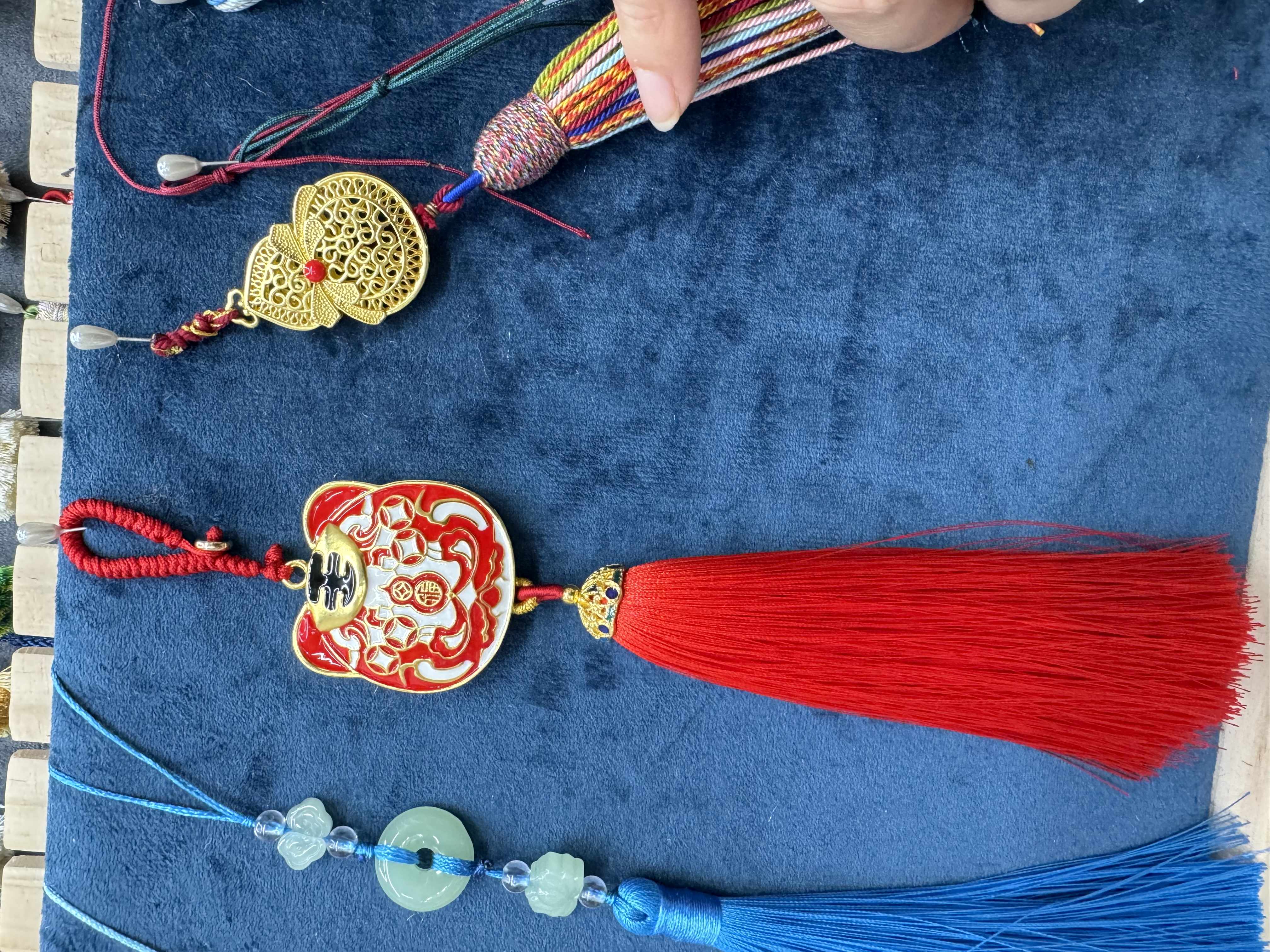 diy Independent packaging cross-border bestseller cactus woven keychain Application Scenario