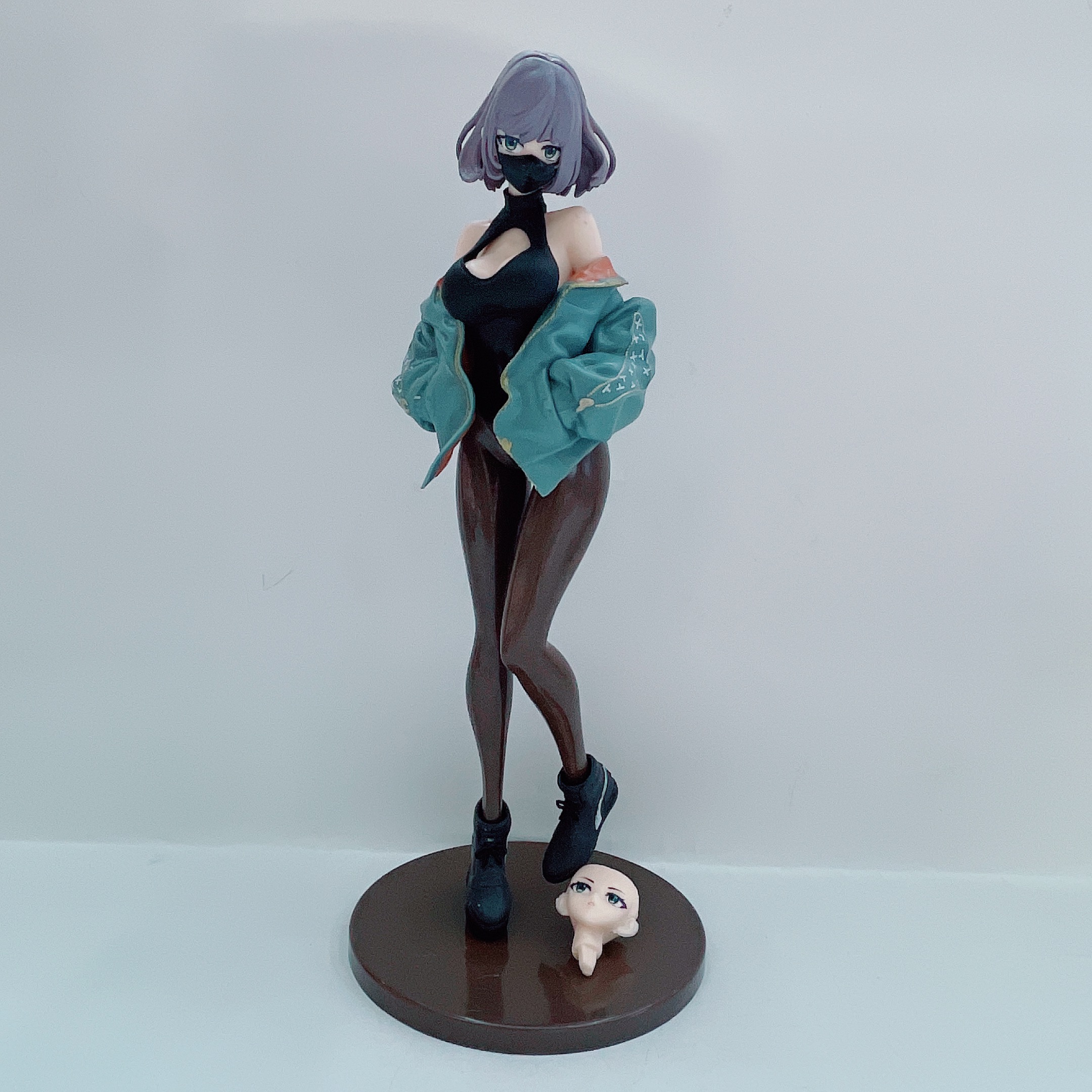 Luna figurine sports shoes face swap anime 2D cute girl model desktop decoration Item Picture
