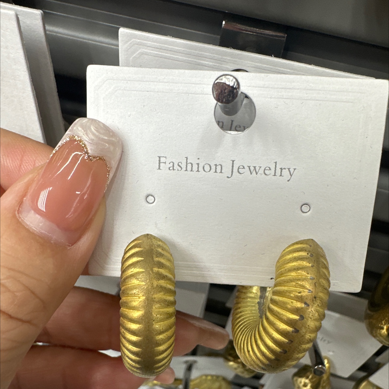 Jewelry, jewelry, tin earrings, jewelry, tassels, tassels details Picture