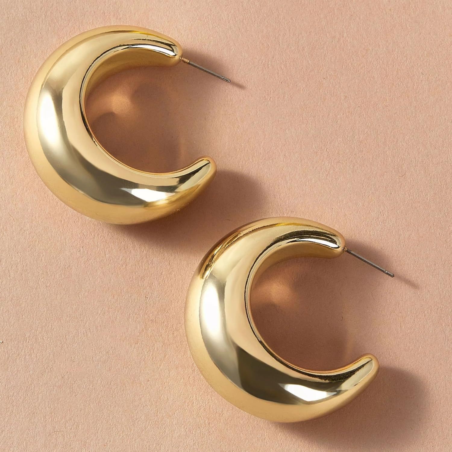 European and American cross-border fashion brass real gold electroplated curved stud earrings, fashionable and versatile, elegant and high-end earrings, women's bestsellers, two-color steel needle elegant and elegant women's accessory TE0000002