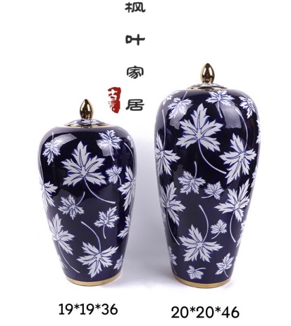 Blue and white porcelain vases, ceramic storage jars, Chinese office and living room decorative items, jar LIDS, jars, Chinese ceramic vases and flower vases detail image 3