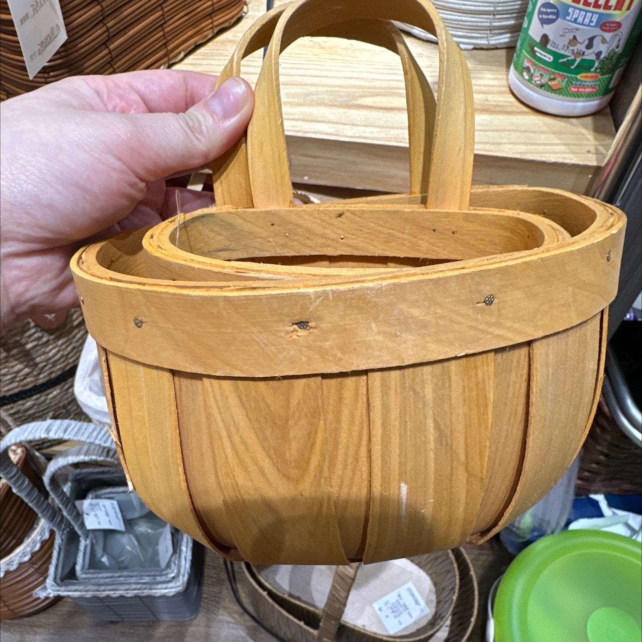 Hand-woven bamboo baskets, cotton rope flower baskets, suitable for artificial flower decoration, baskets for selling lanterns, practical and beautiful