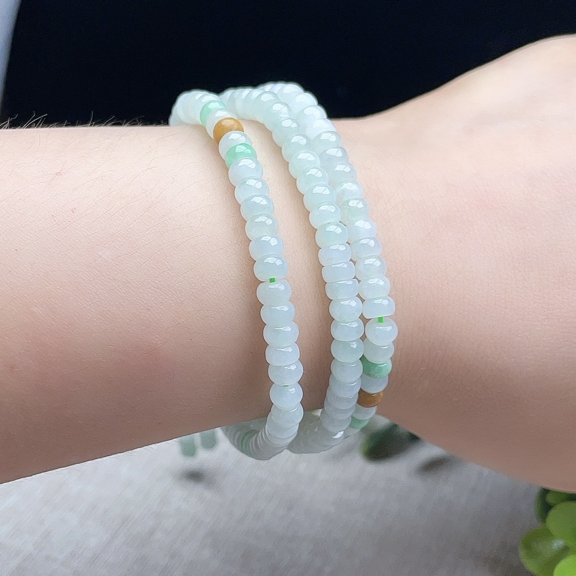 Natural A-grade jade necklace from Myanmar, ice-lustrous tricolor abacus bead necklace, multi-loop bracelet, sweater chain, women's style, natural stone jade small beads Item Picture