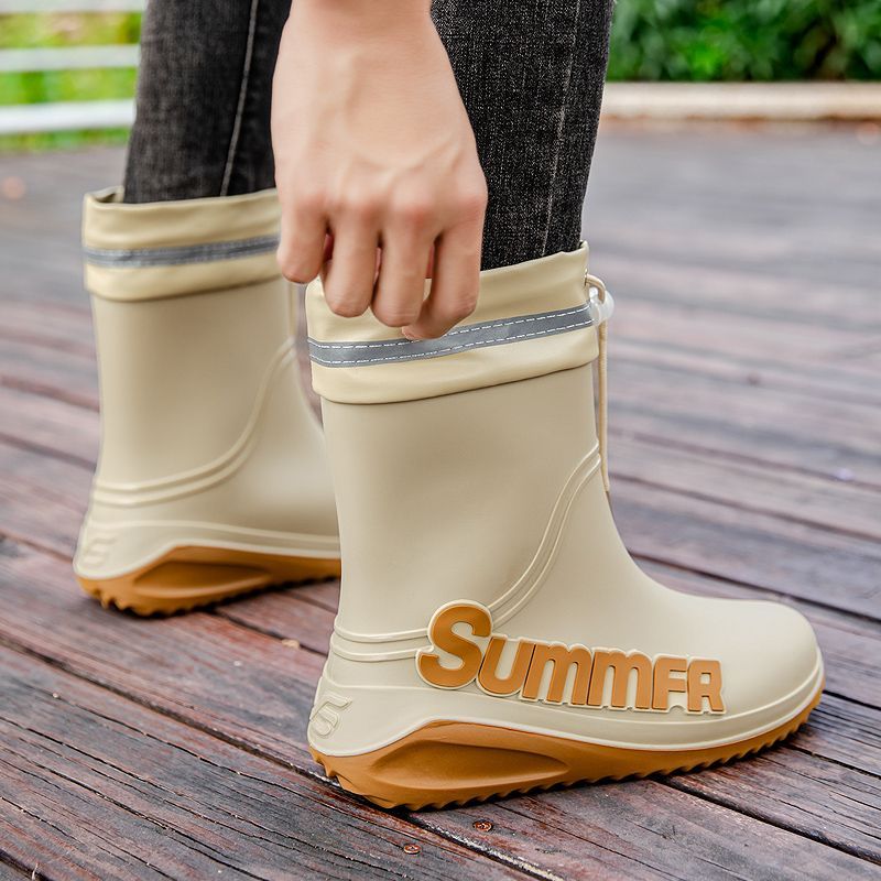 New cross-border spring and autumn rain boots, mid-calf men's safety shoes, anti-slip thick-soled outerwear wear-resistant rubber shoes, fashionable and trendy water boots Item Picture