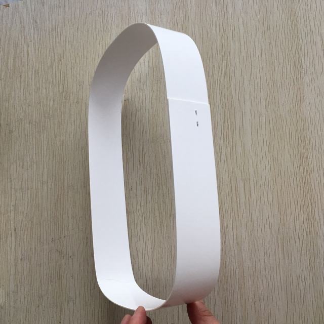 White paper card for wig packaging detail image 2