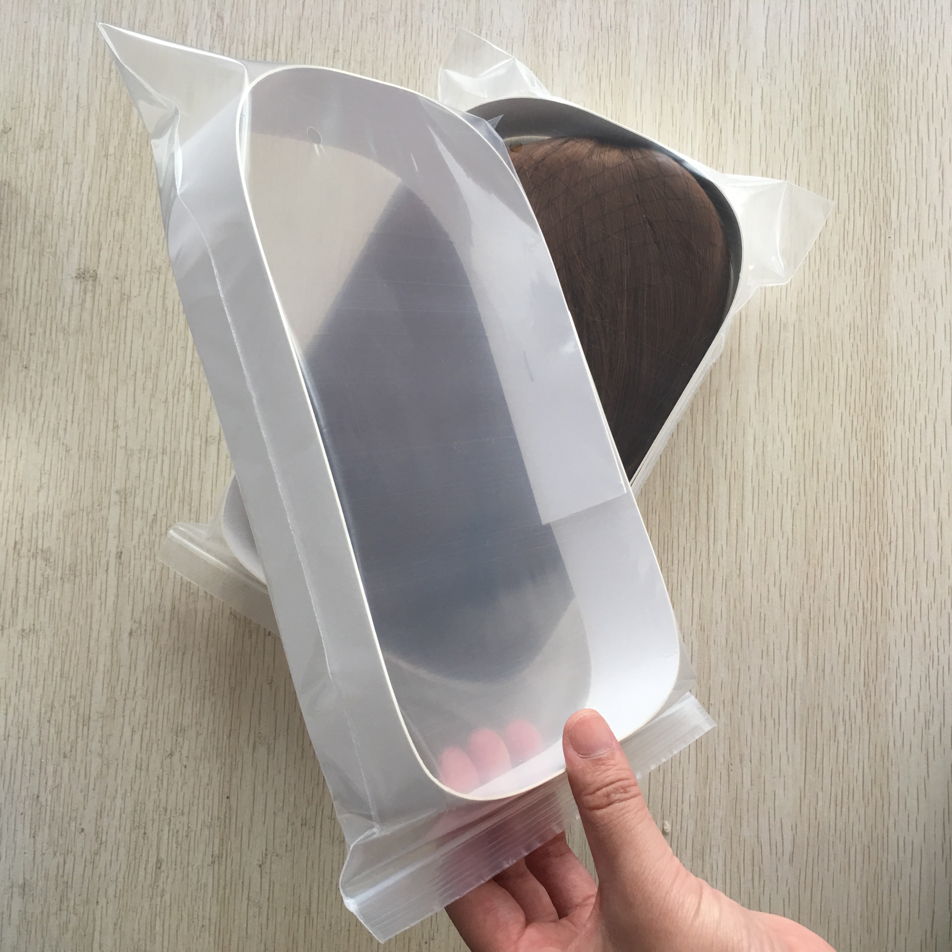 White paper card for wig packaging detail image 12