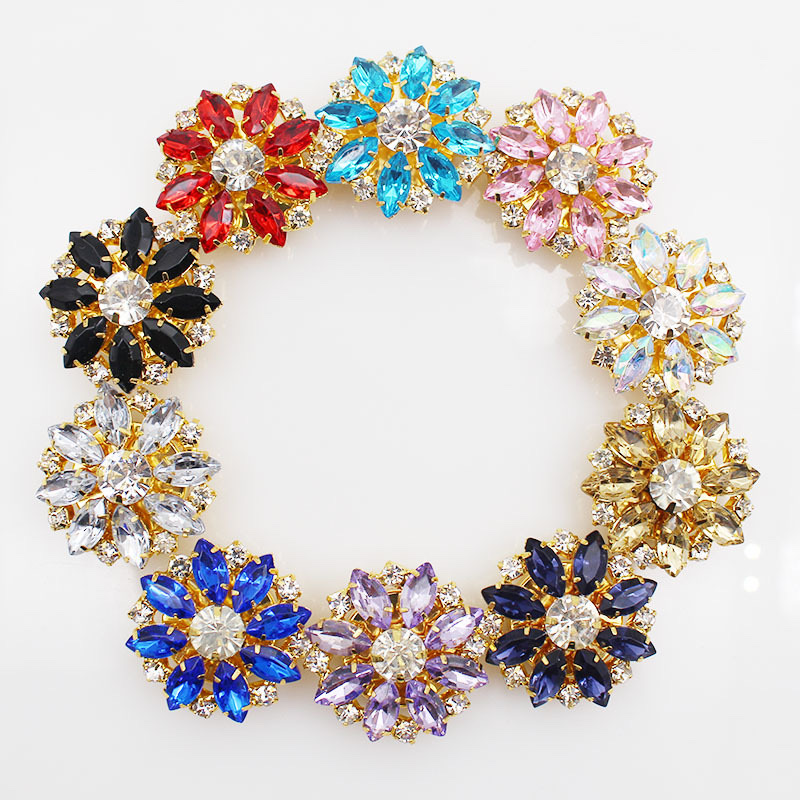 Flower-shaped metal welded flower rhinestone buttons, hand-sewn coats, clothing, water drop rhinestone DIY accessories, alloy parts detail image 2