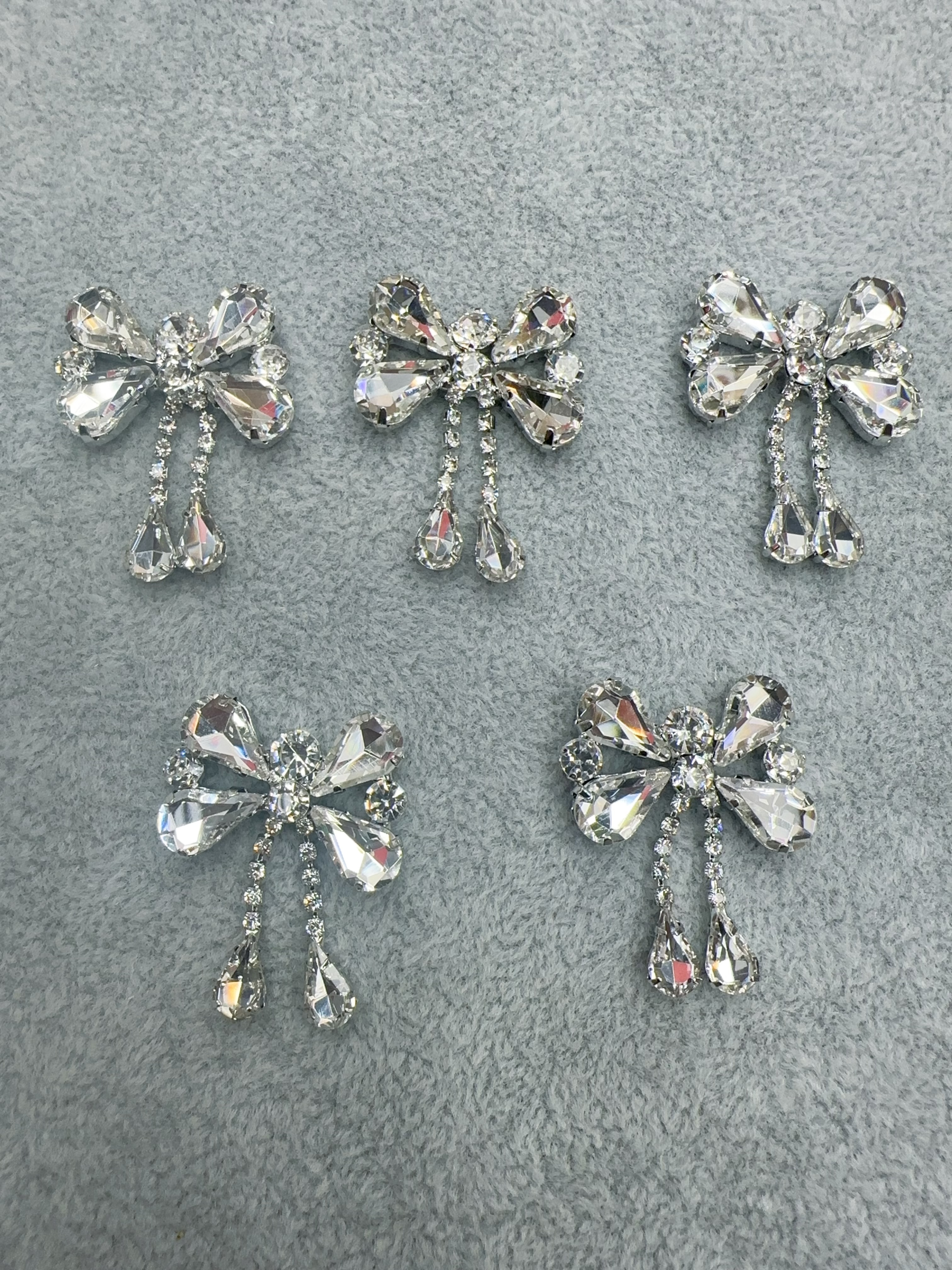 Flower-shaped metal welded flower rhinestone buttons, hand-sewn coats, clothing, water drop rhinestone DIY accessories, alloy parts detail image 5