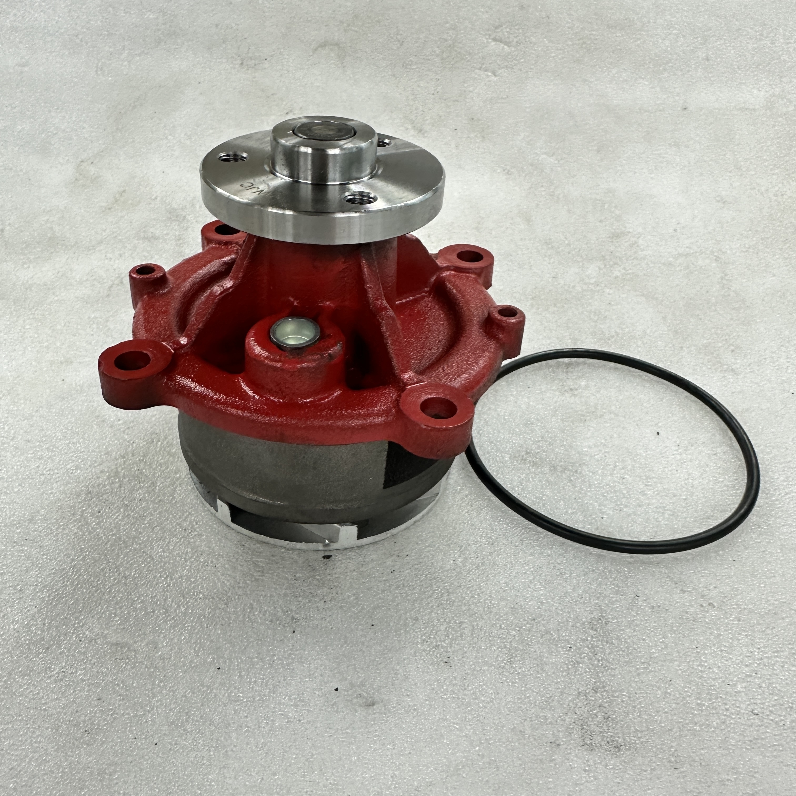 Truck parts are suitable for VOLVO EC290 engine Volvo cooling water pump 21125771 Specification image