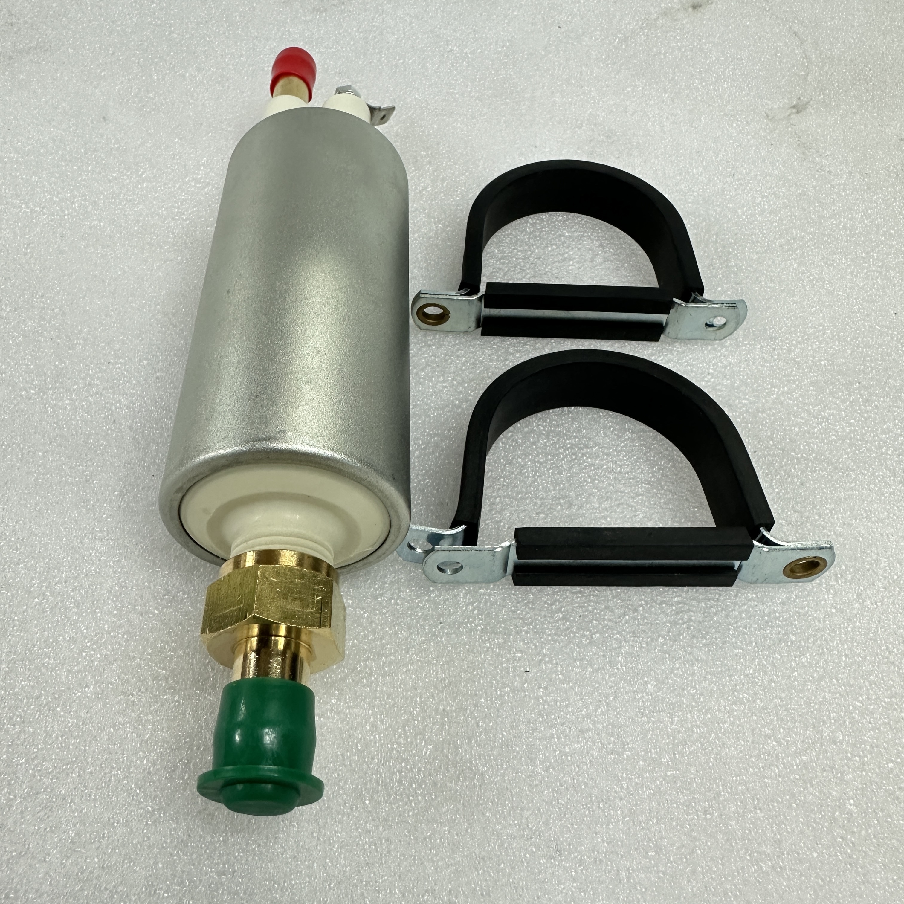 Tractor parts are suitable for DEUTZ TCD2013 engine electronic fuel pump 04128101 Item Picture