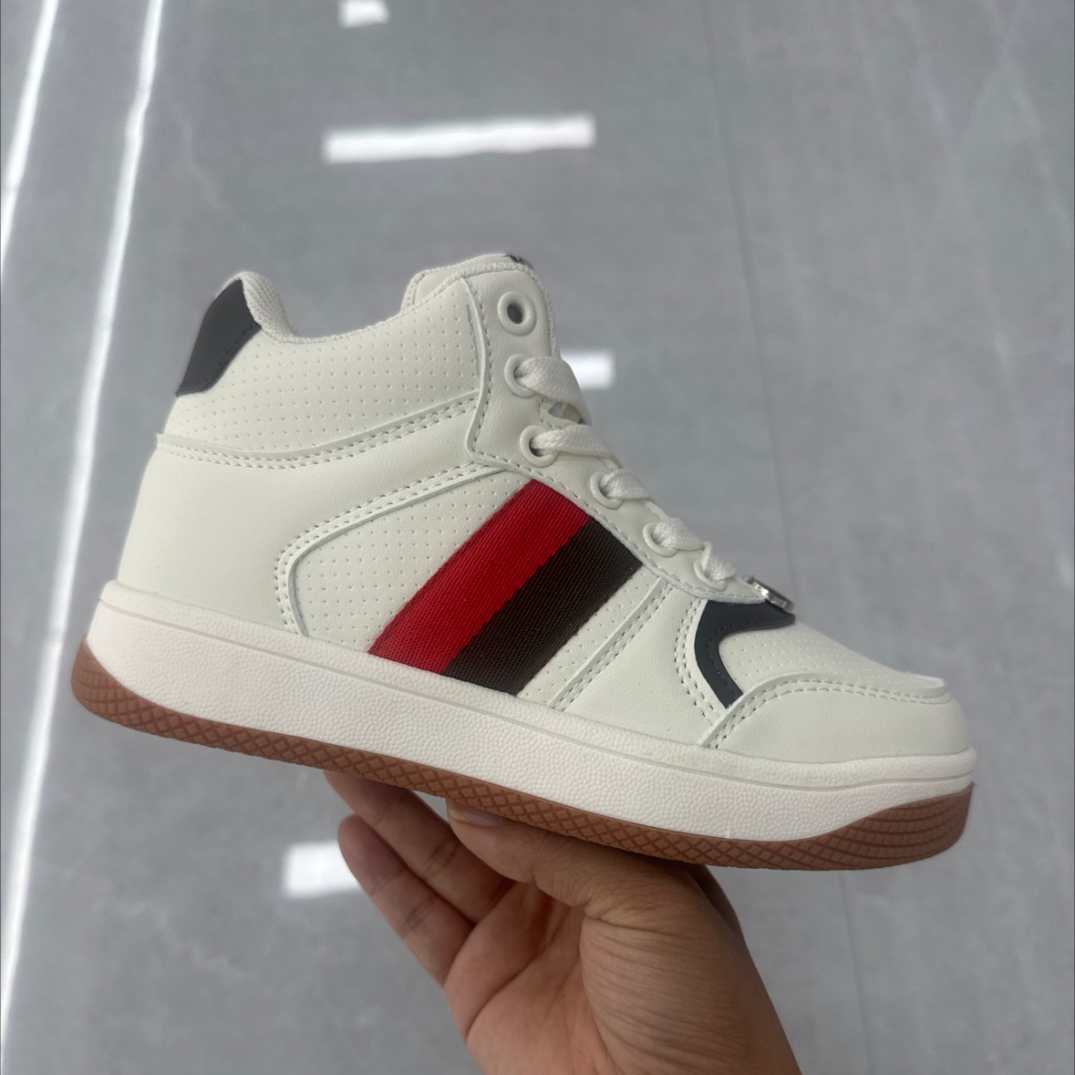 高帮运动鞋25-41码 thumbnail