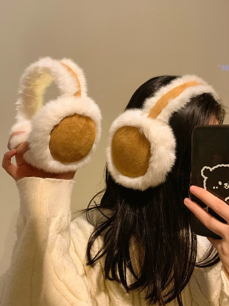 Folding mink and suede warm ear muffs are cute, sweet and versatile, with an ins style. Maillard ear warm