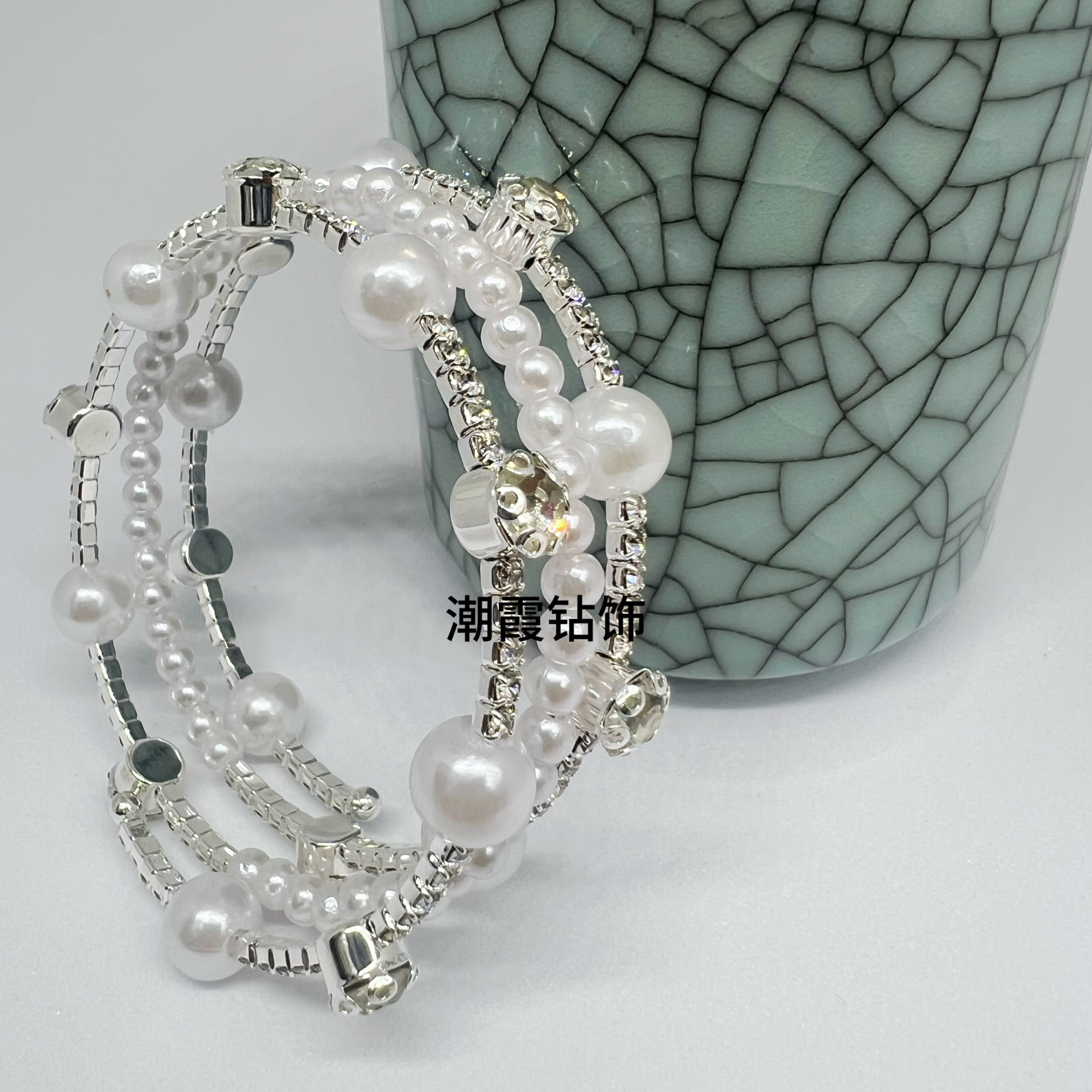 Trendy diamond jewelry for women, simple 3-row water diamond pearl arm-hugging bracelet, European and American fashion, versatile bracelet accessory, bracelet, bracelet, bracelet detail image 3