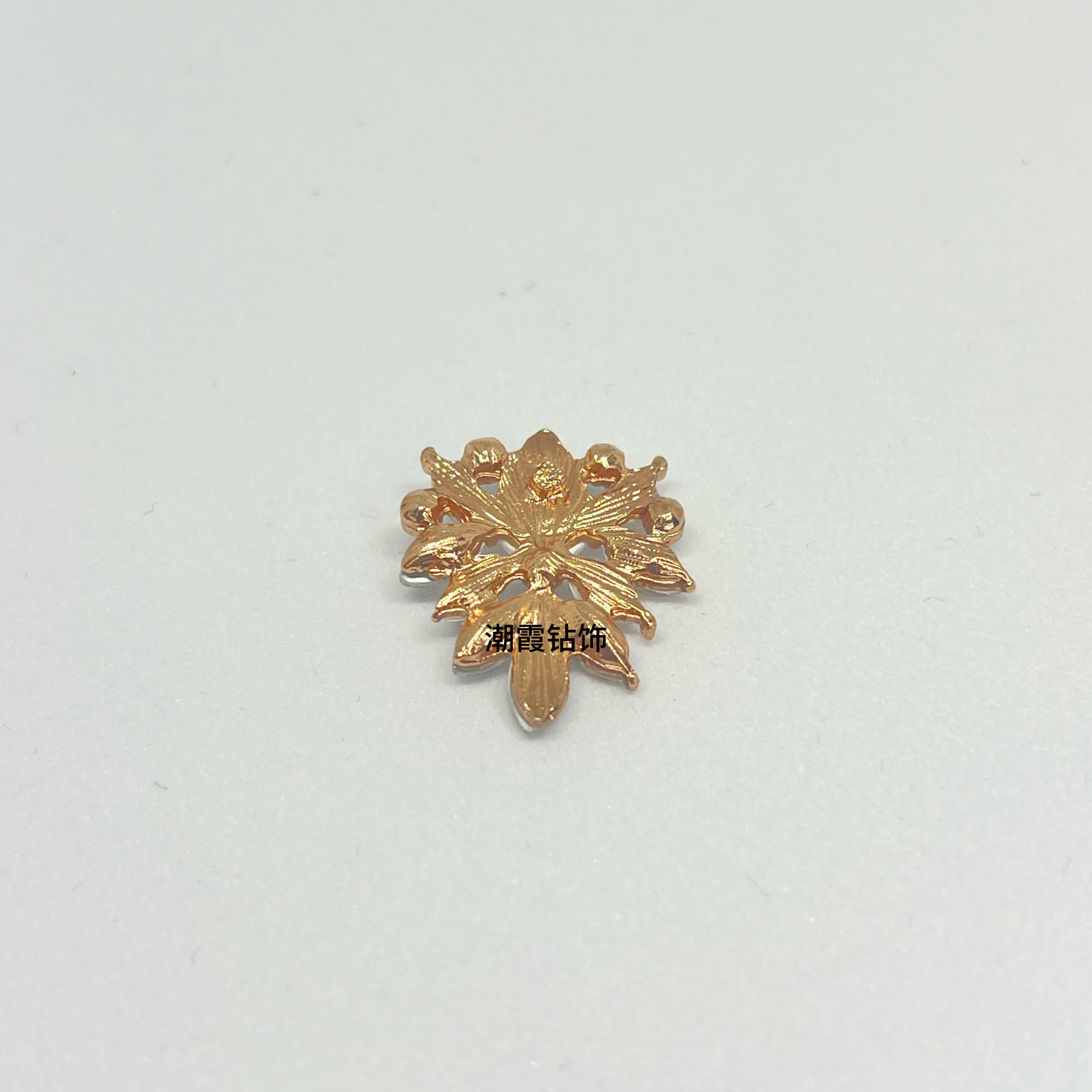 Trendy diamond jewelry, new European and American creative, retro and simple water drop resin crystal flower jewelry accessories Application Scenario