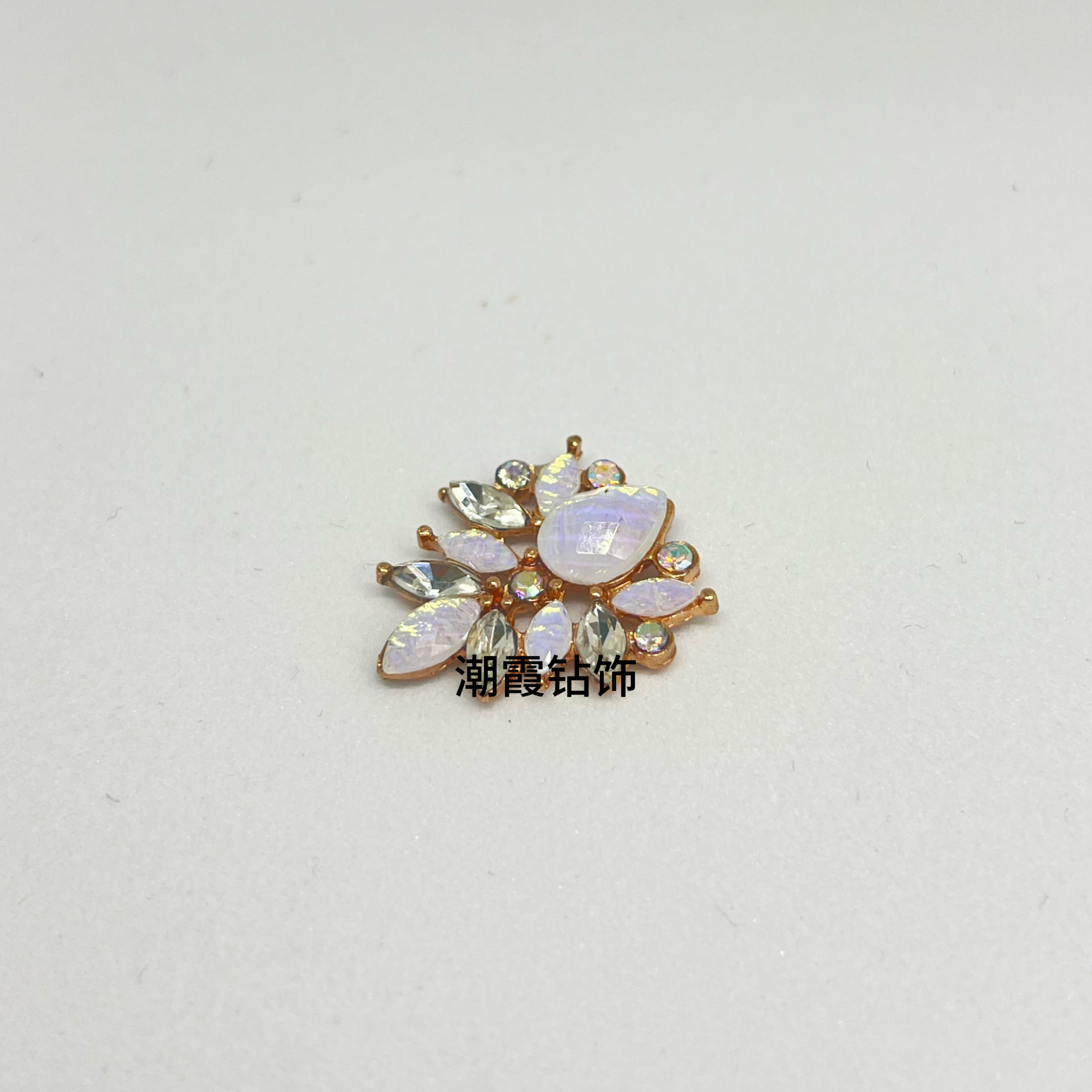 Trendy diamond jewelry, new European and American creative, retro and simple water drop resin crystal flower jewelry accessories details Picture