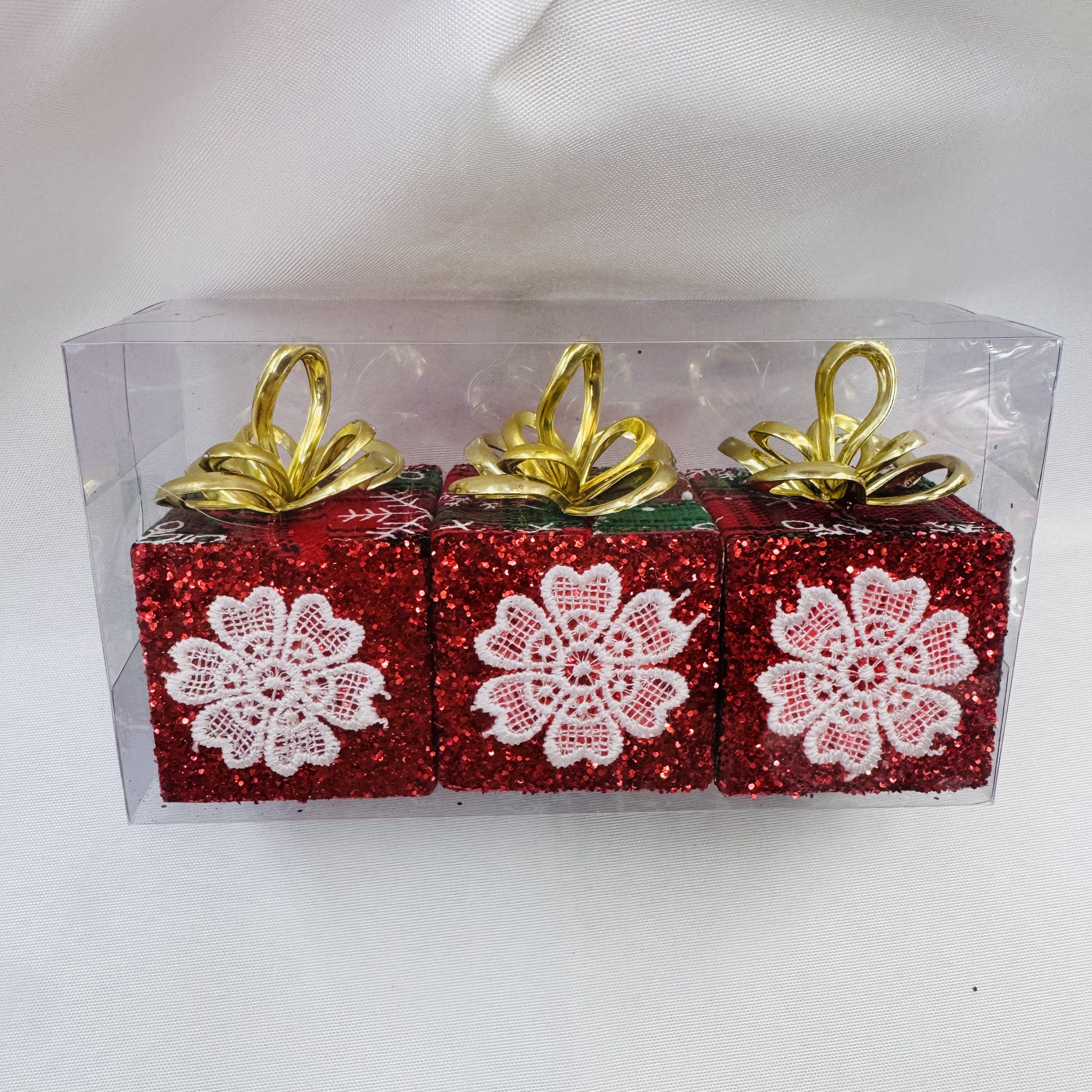 Christmas decorations detail image 1