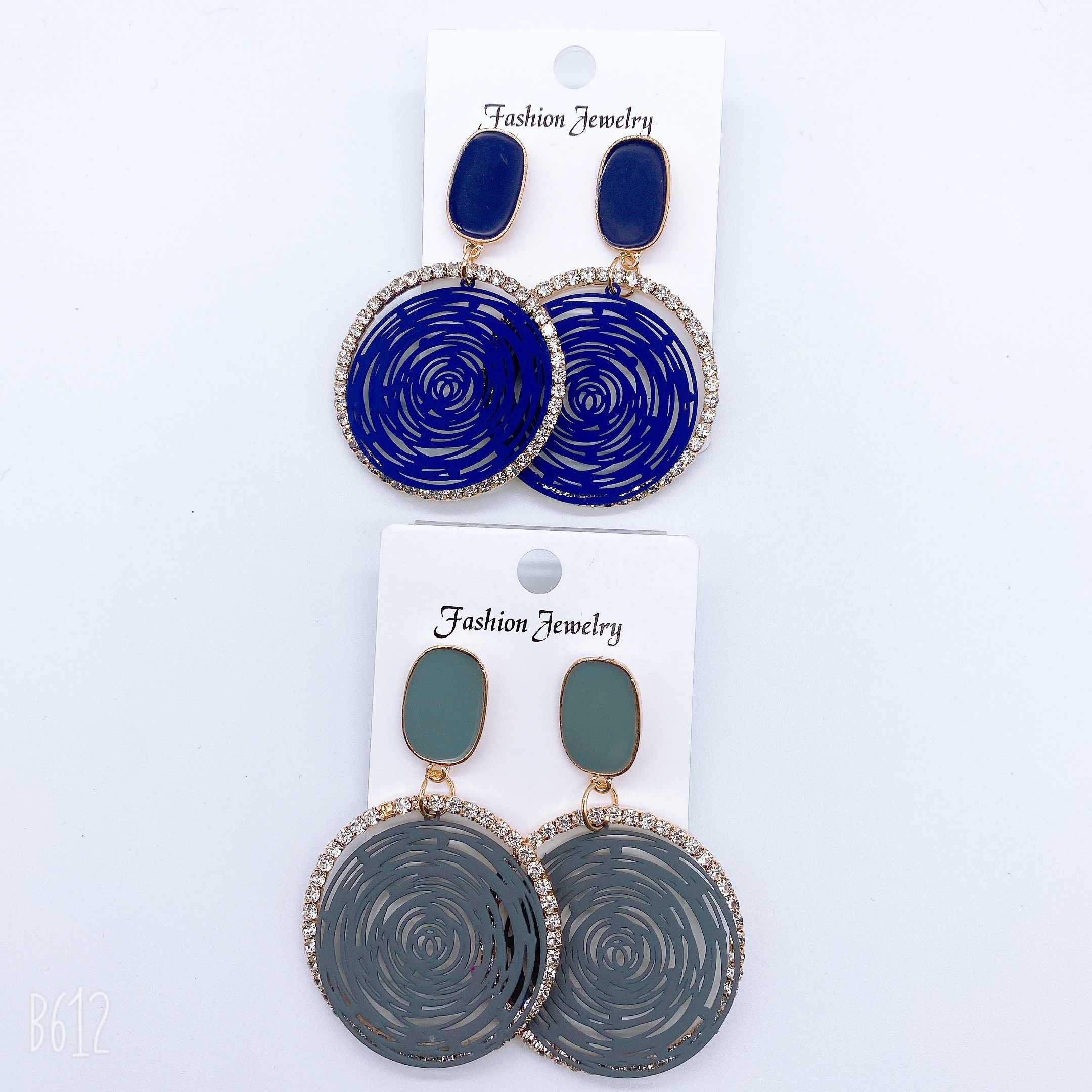 Spray-painted earrings, Morandi accessories, colorful earrings, exquisite earrings, fashionable and trendy ladies, Korean style simple and elegant earrings and accessories Specification image