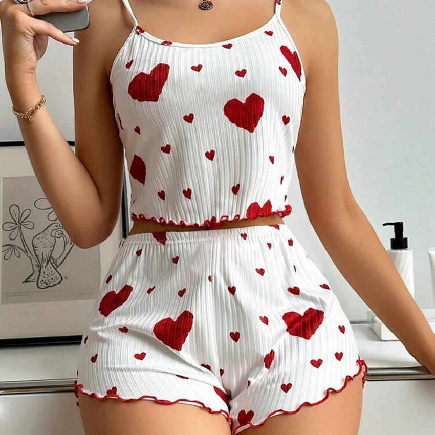 The 2024 Amazon cross-border best-selling women's home wear set with heart-shaped printed halter shorts and casual slats can be worn over European and American women's pajamas