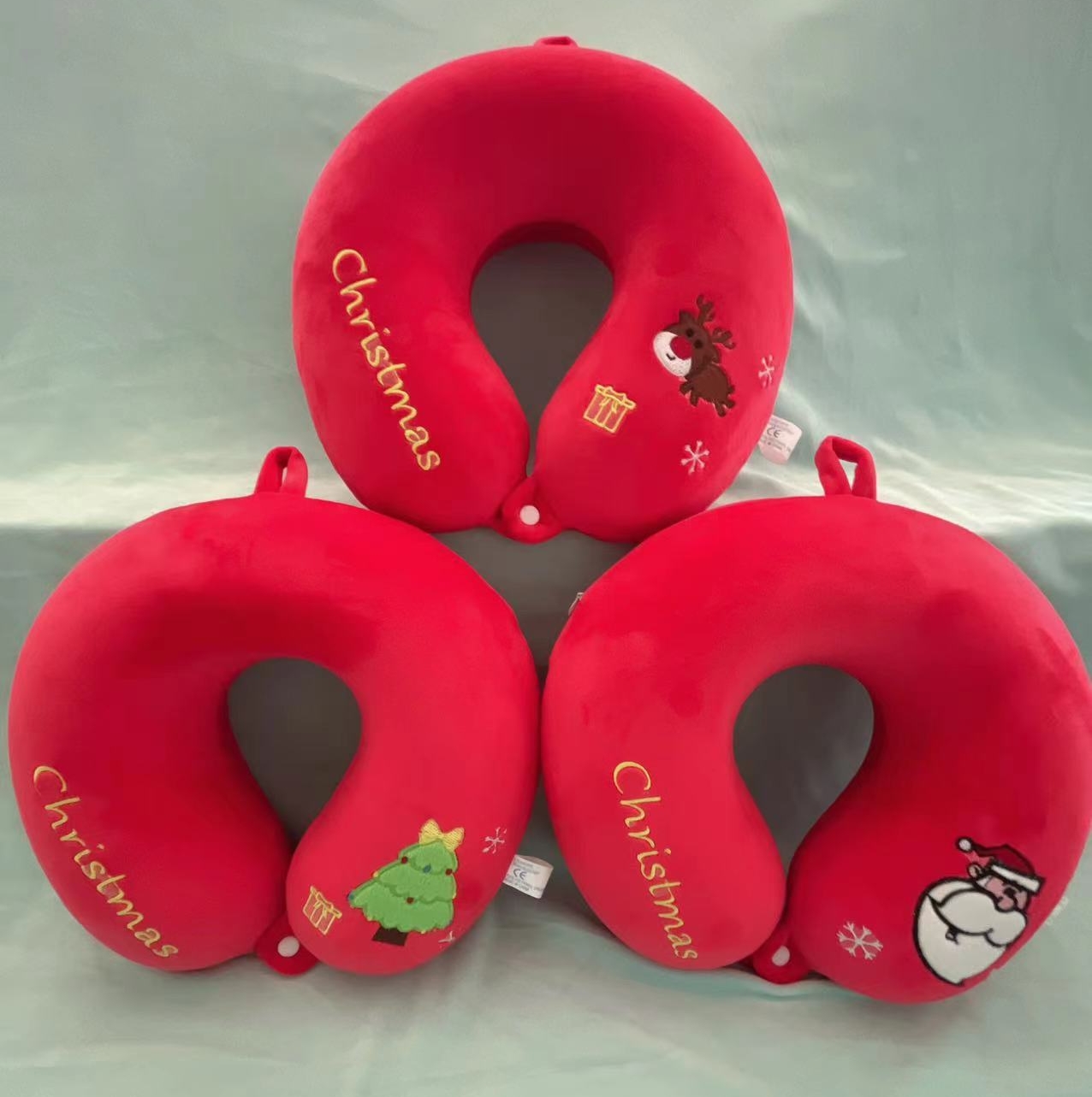 Memory foam Christmas series neck pillow Application Scenario