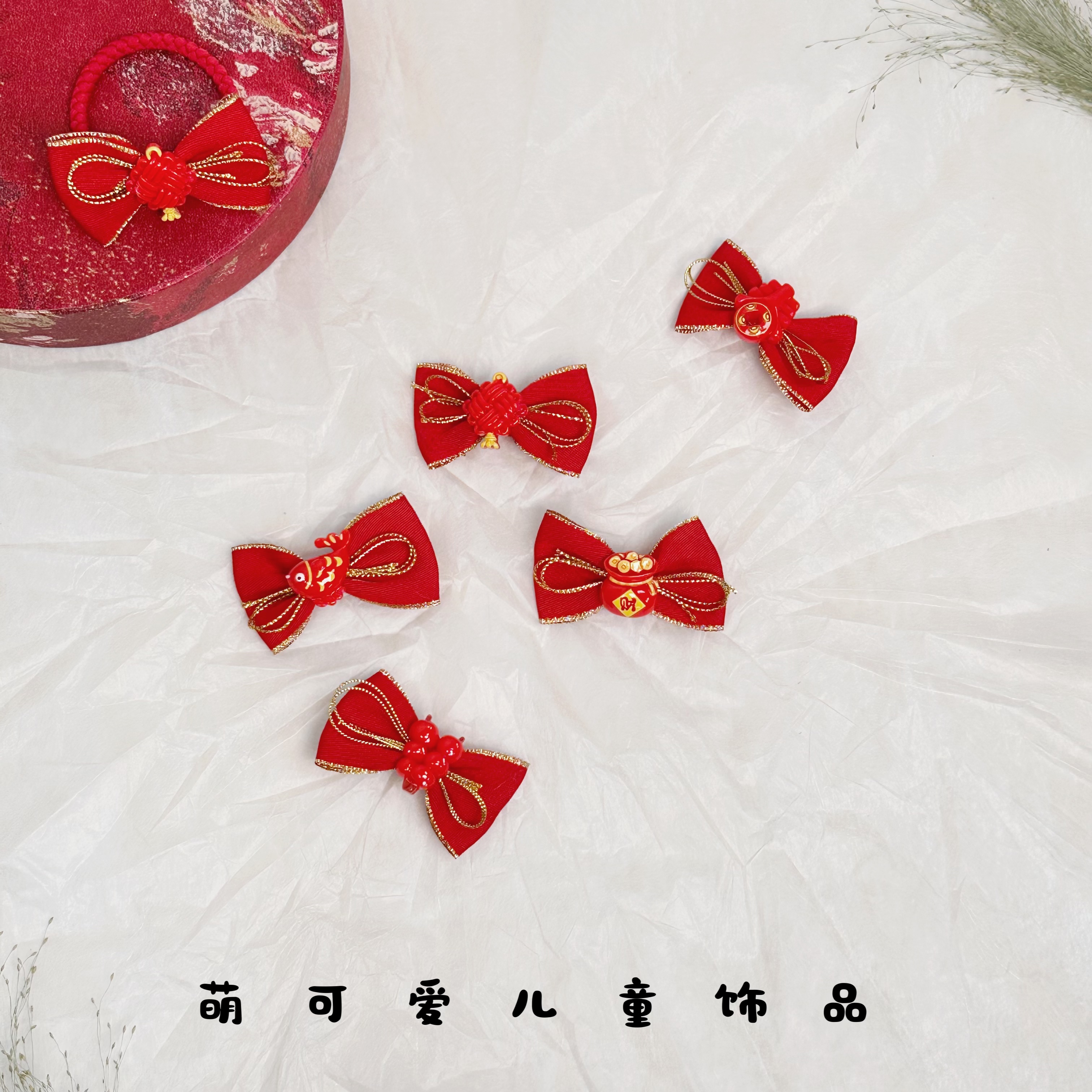 New Year's festive style: Bright red children's headwear, hair tie, hair clip, hair accessory, hair tie, fashionable women's hair tie, leather band, simple and versatile hair decoration, hair tie detail image 4