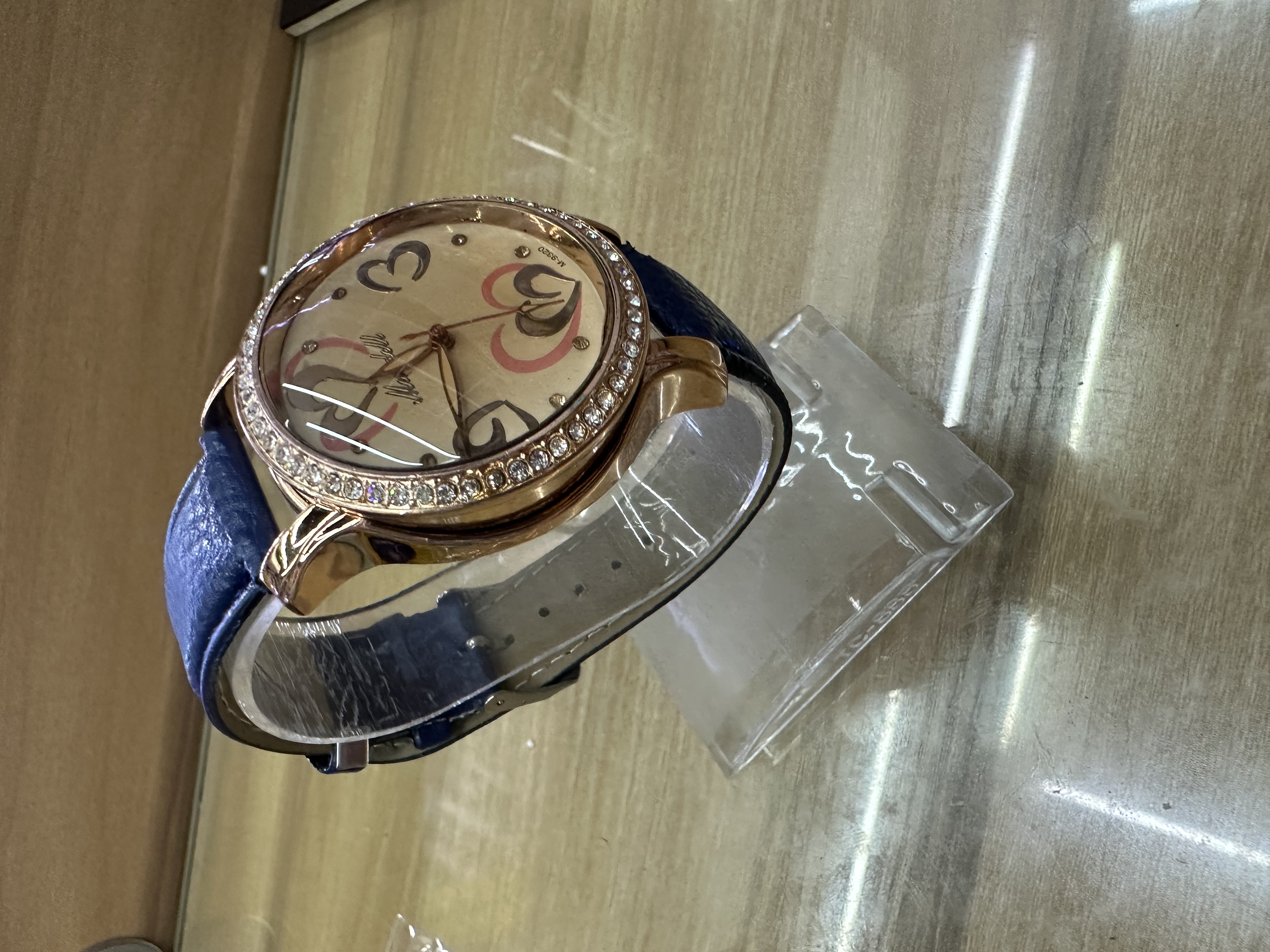 2024 Fashionable women's watch, unique electronic watch, personalized watch, precise time display Specification image