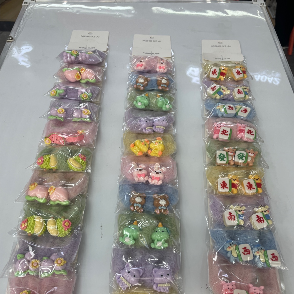 Ladies and children's headwear, hair ties, hair accessories, cute, unique, beautiful and elegant. Leather bands and hair ties can easily create romantic hairstyles. Headwear, hair ties details Picture