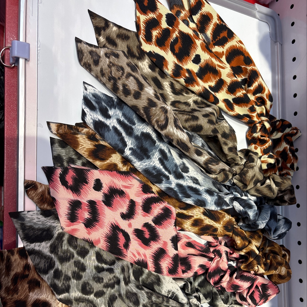 流行豹纹飘带发圈头饰，时尚潮流仙气飘飘头带加发圈发饰