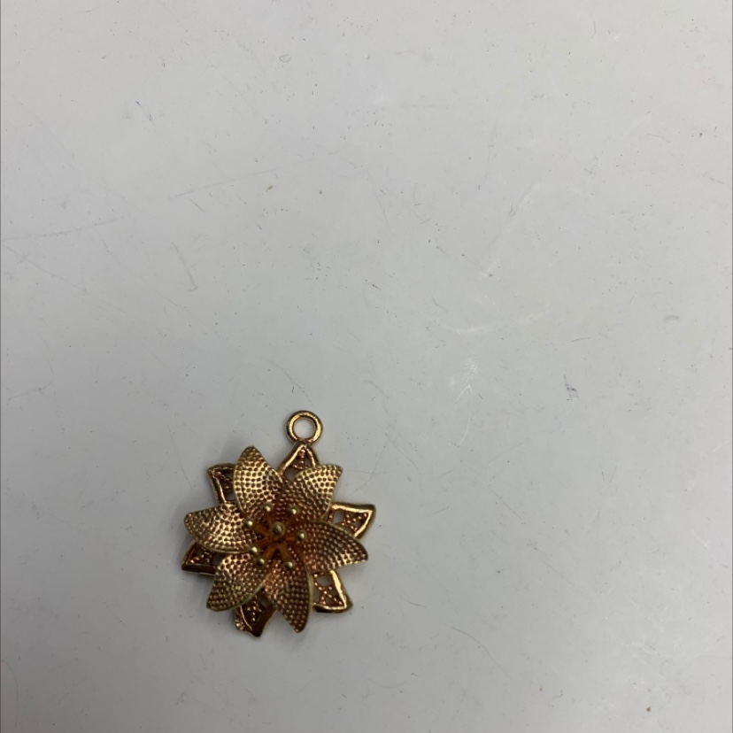 时尚花型吊坠铜色批花工艺铜铸吊坠潮款爆款时尚新品工厂直销吊坠锆石吊坠细节图