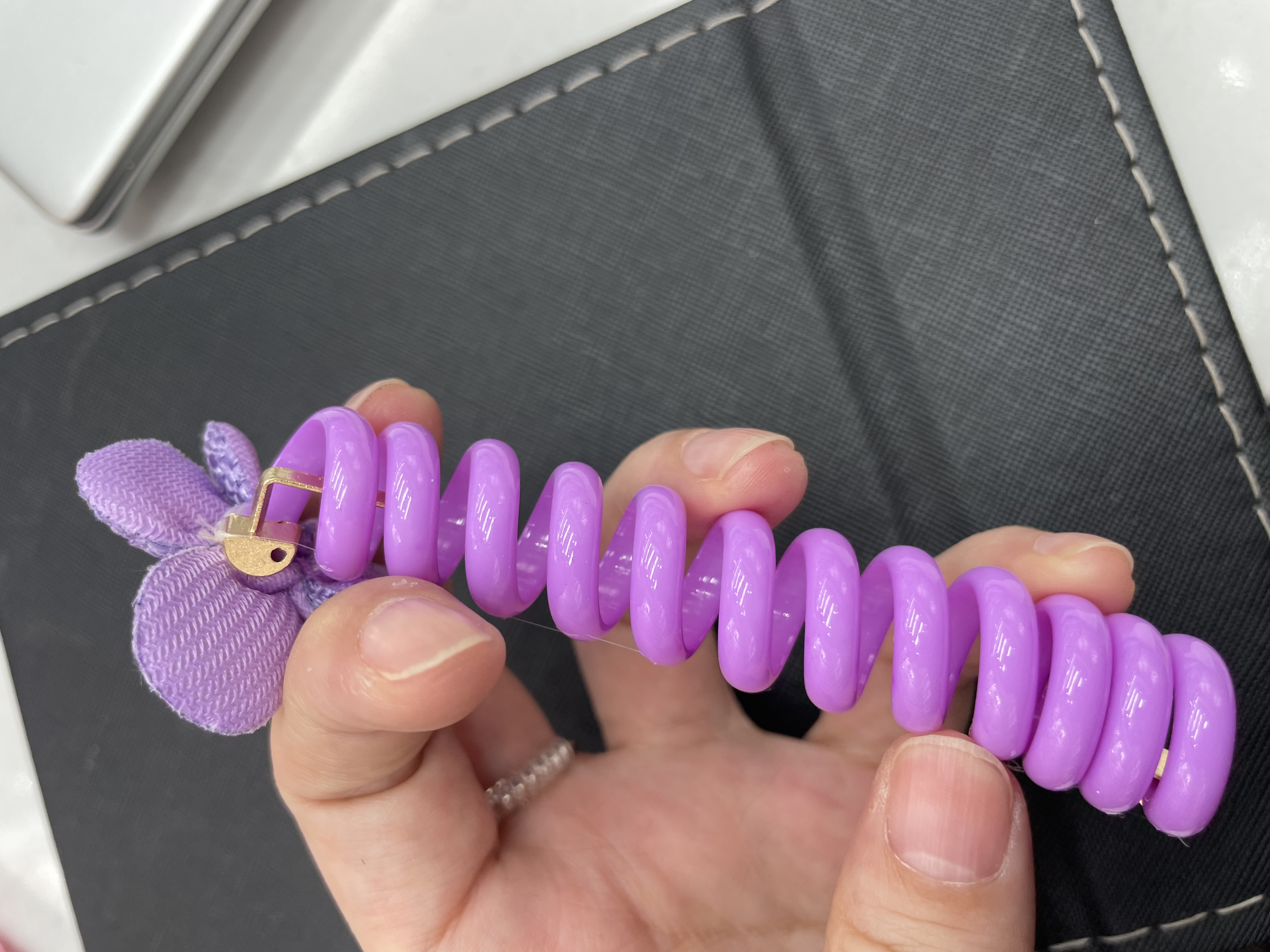 时尚头饰发圈大肠圈头绳 韩版甜美女生饰品 简约百搭发饰不伤发持久弹力头饰头绳发圈产品图