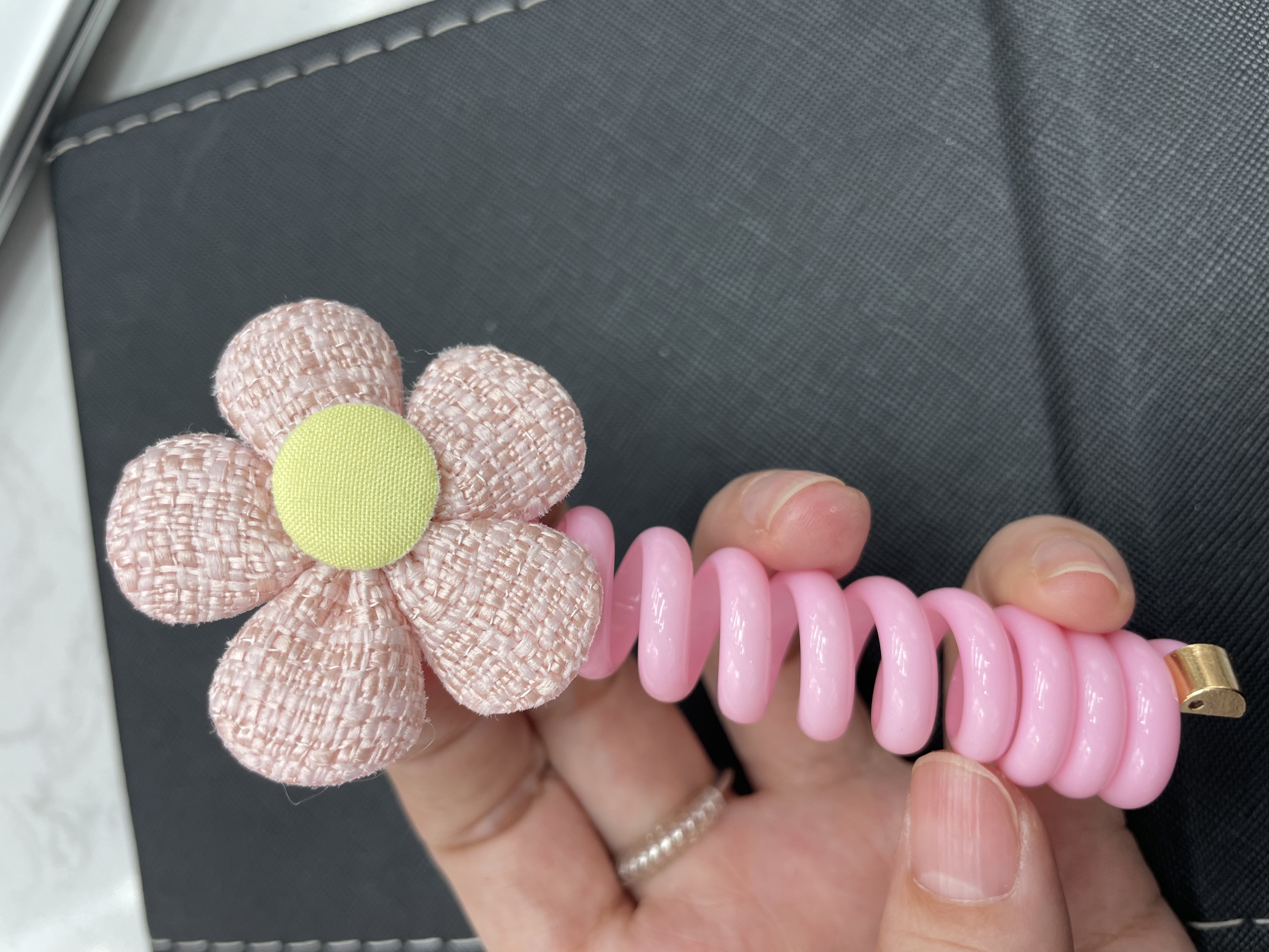 时尚饰品精致头饰女士发圈大肠圈头绳 持久弹力不伤发质简约百搭发饰头绳发圈饰品