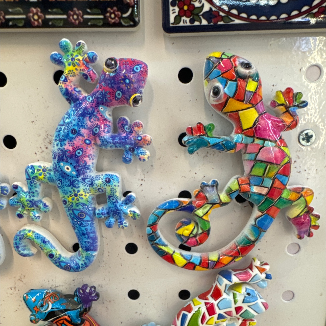 暴力熊主题陶瓷工艺品 摆件套装 陶瓷烟灰缸与陶瓷存钱罐组合 精致实用礼品陶瓷工艺品陶瓷工艺品陶瓷工艺品陶瓷工艺品陶瓷工艺