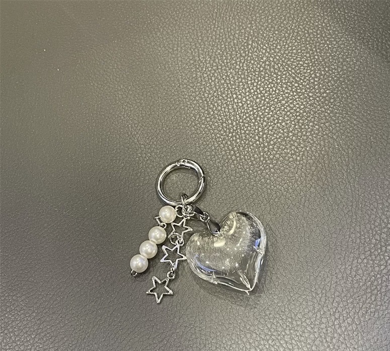 Red big heart pearl keychain with a high-end feel, car accessory keychain, keychain accessory, keychain for girls 2024, cute detail image 11