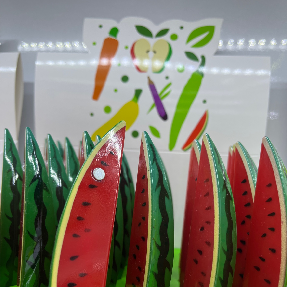 Simulated fruit watermelon refrigerator sticker pen creative cultural and creative handicraft decoration watermelon fruit model food play details Picture