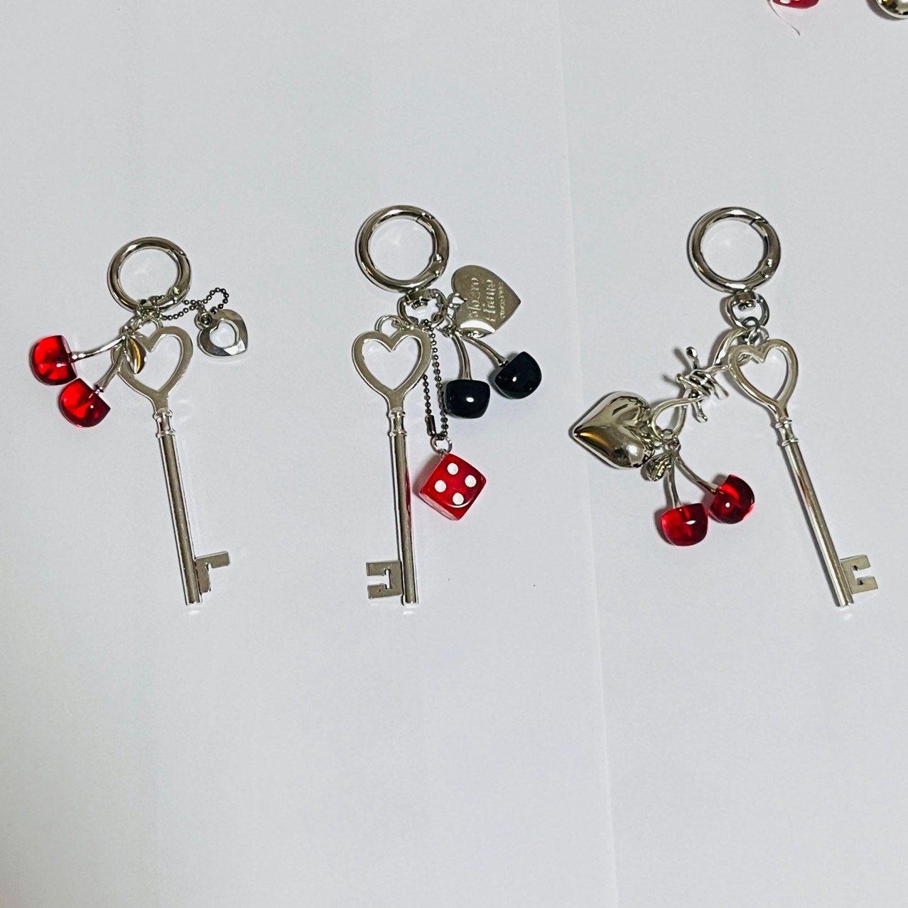 颜值钥匙扣爱心潮流登山多功能锁匙扣腰间挂件配饰 钥匙扣钥匙扣女2024可爱钥匙扣