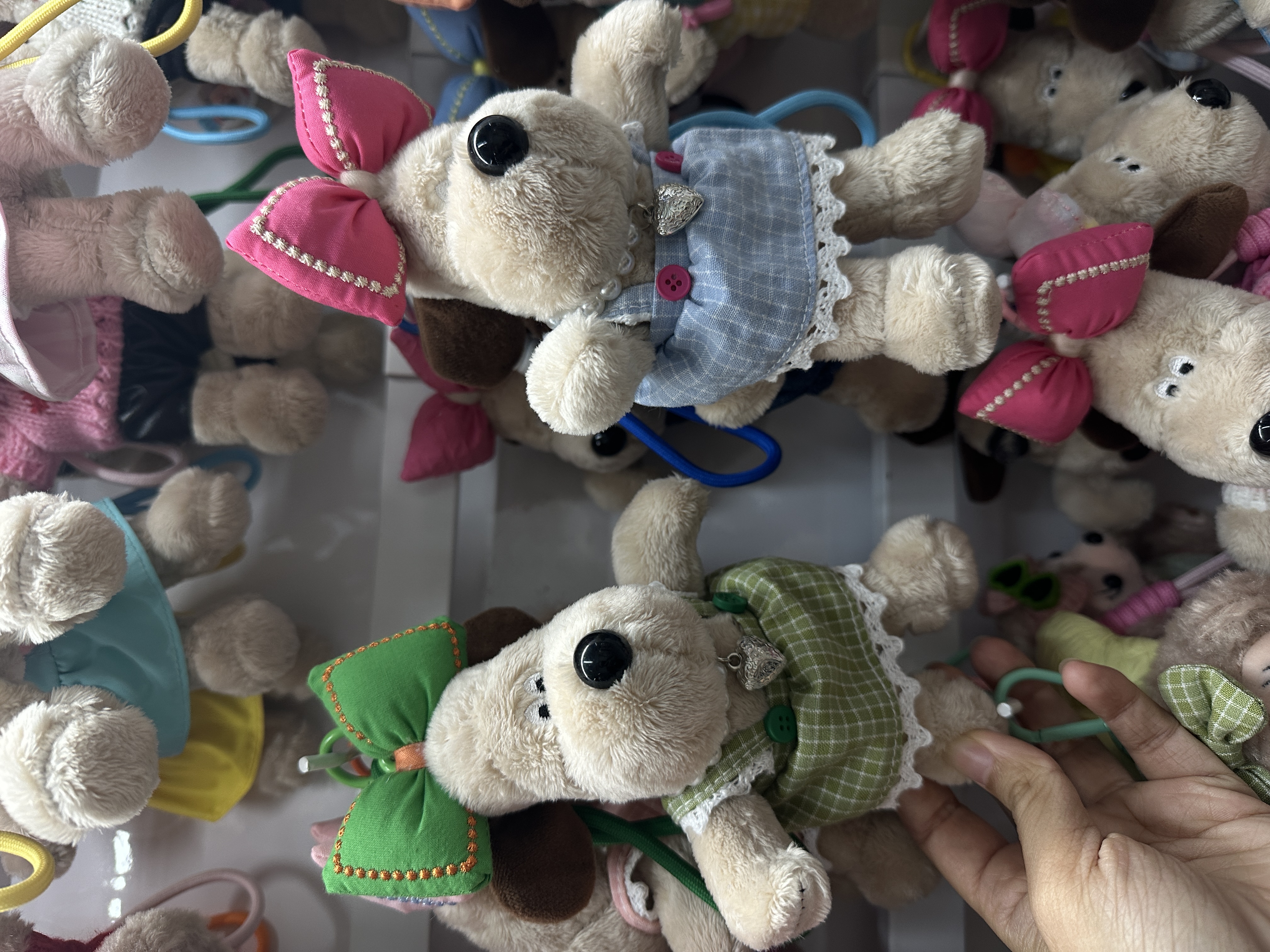 可爱蝴蝶结蕾丝小裙毛绒狗公仔钥匙扣卡通钥匙包包挂件玩偶掌门狗详情图3