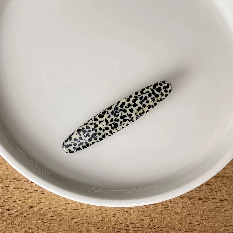 Korean FRANCE small side clip, one-piece clip, French simple duckbill clip, top clip, ink leopard print resin hair clip detail image 9