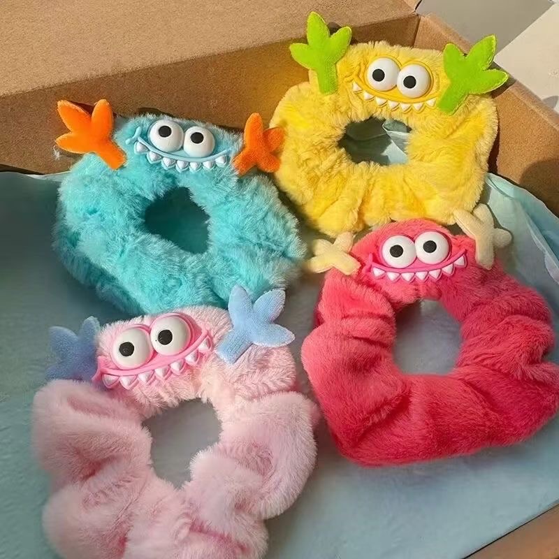 Fashionable ladies' hair accessories, large intestine rings, hair ties, high-end headwear, hair rings, simple and durable accessories, trendy accessories, headwear, hair rings, hair ties, large intestine rings detail image 3