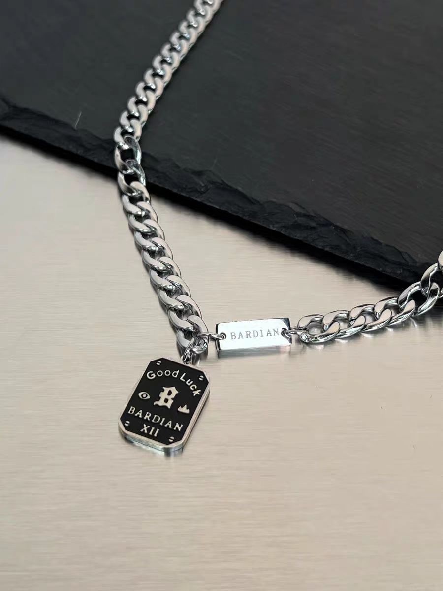 Hot-selling new European and American neutral retro Lucky Square brand pendant stainless steel necklace