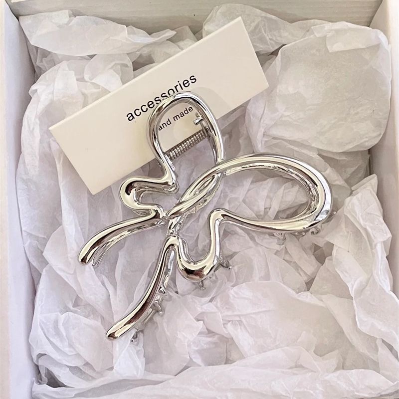 ins Cold style butterfly metal alloy hair clip for women spring and summer, high-end shark clip, large hair volume, back head grab clip