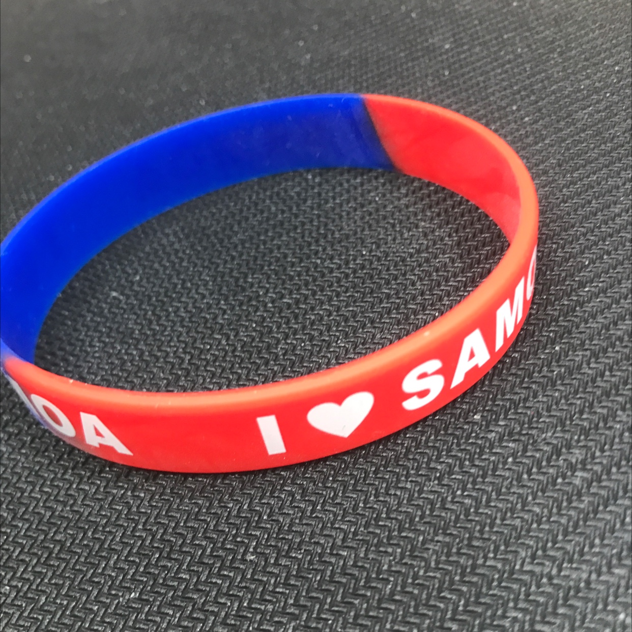 手环硅胶材质厂家直销批发零售价格优惠质量保证