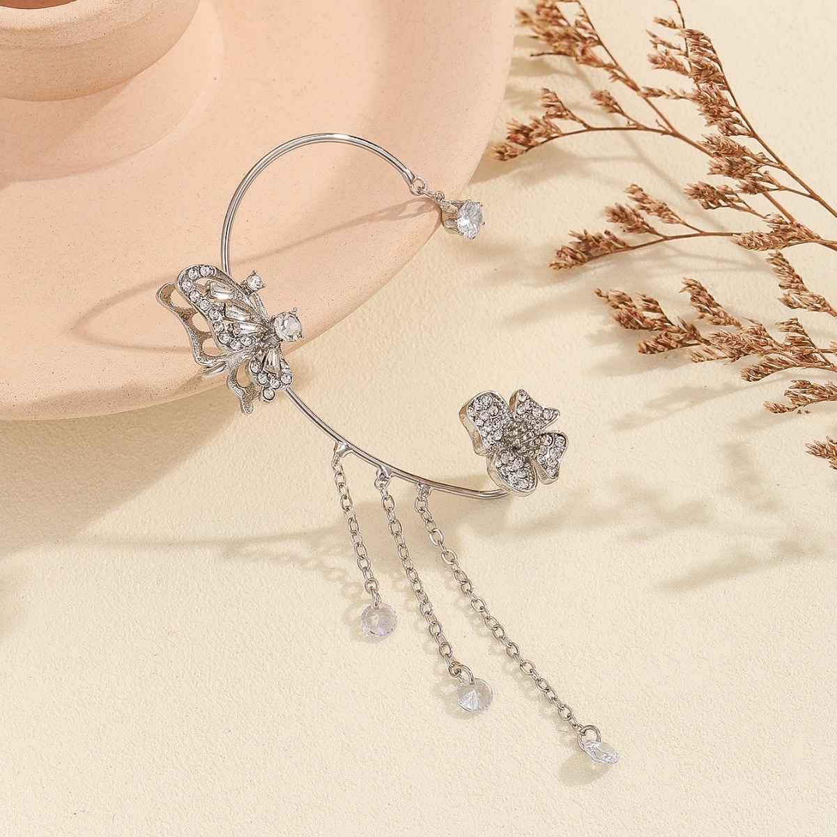 Butterfly tassels, super fairy ear hangers, no ear holes, high-end feel, niche ins style, light luxury ear bone clips, internet-famous ear clips, earrings and accessories
